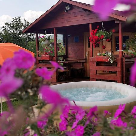Cottage La Sierra With Jacuzzi Korenica Exteriör bild
